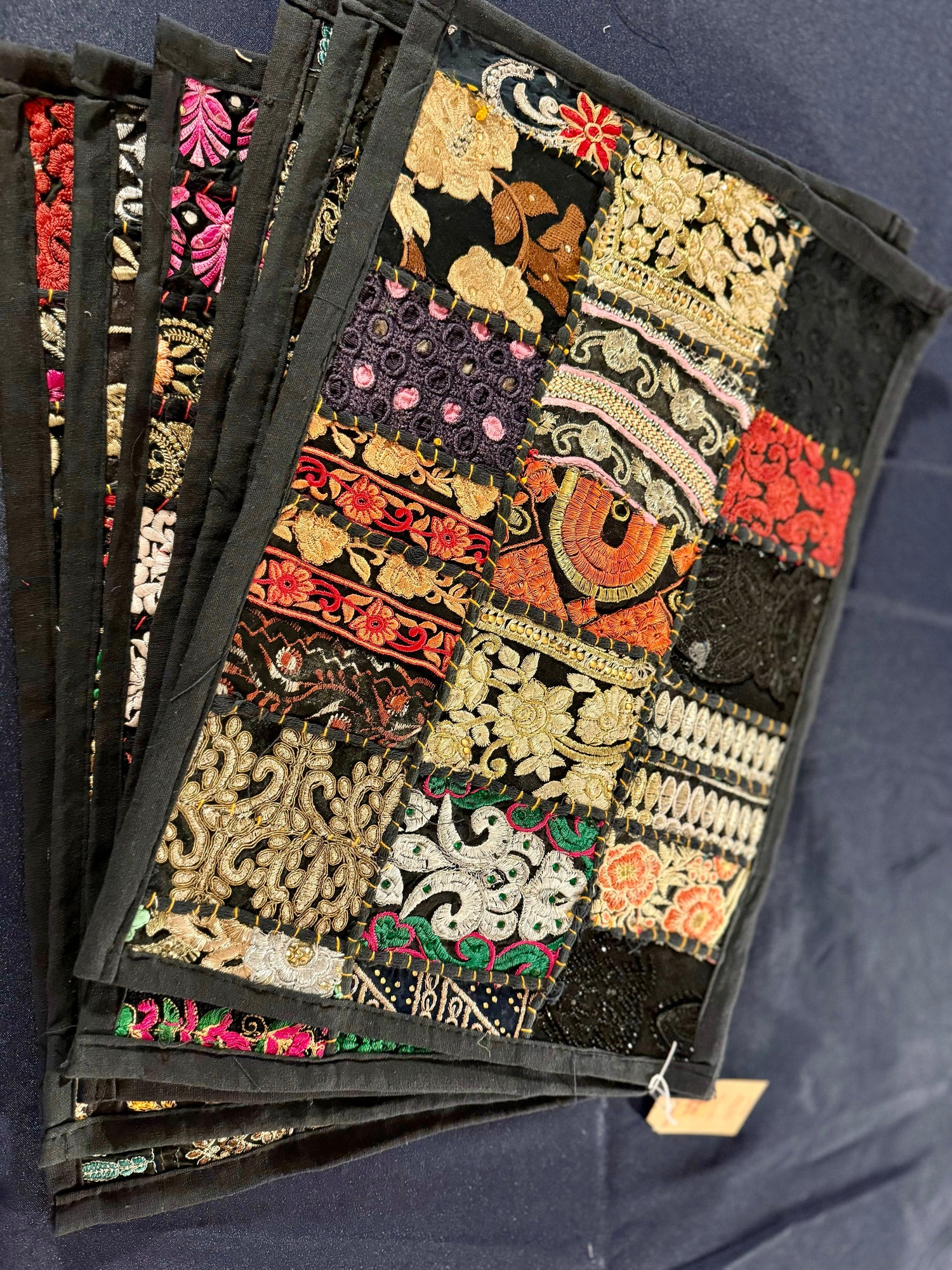 Textile Treasures : The Placemat Collection